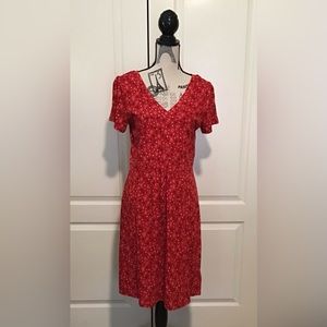 Boden Dress Poinsettia Sketchy Star